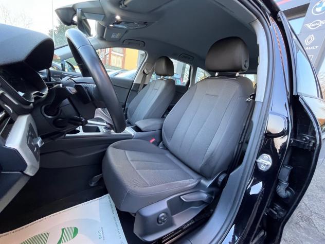Audi A4 Avant 30 TDI/136 CV S tronic Business Advanced - Foto 8