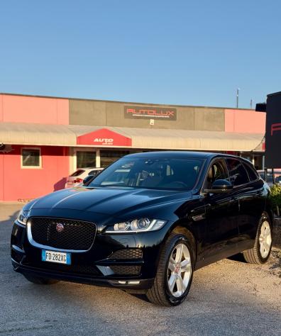 Jaguar F-Pace 2.0 D 180 CV AWD aut. Portfolio 2017 - Foto 5