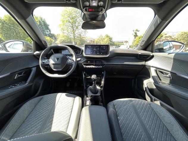Peugeot 2008 PureTech 100 Allure NAVI+CAMERA+KEYLESS 5.900 KM!! - Foto 9