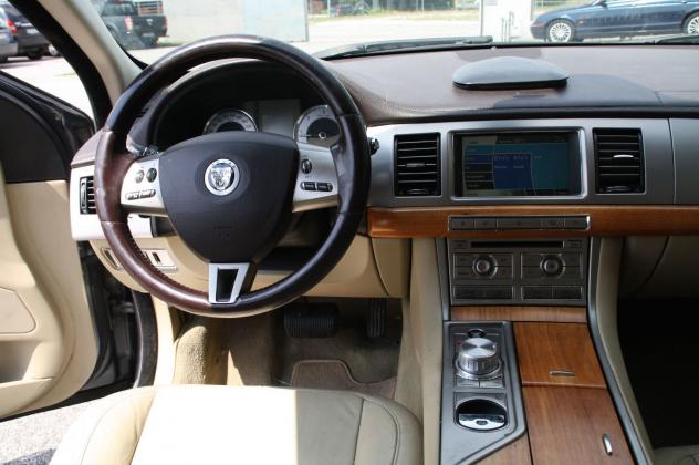 Jaguar XF 2.7 DS V6 Luxury - Foto 9