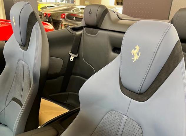 FERRARI Roma Spider / Pelle Carta da zucchero / UNICA rif. 22398982 - Foto 6