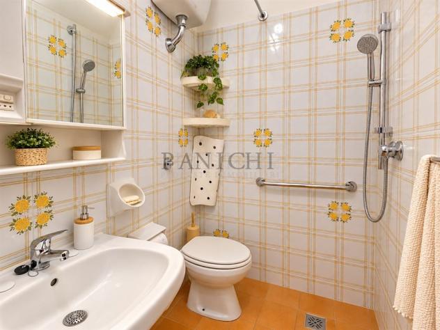 Appartamento areoso con garage - zona residenziale - Foto 15