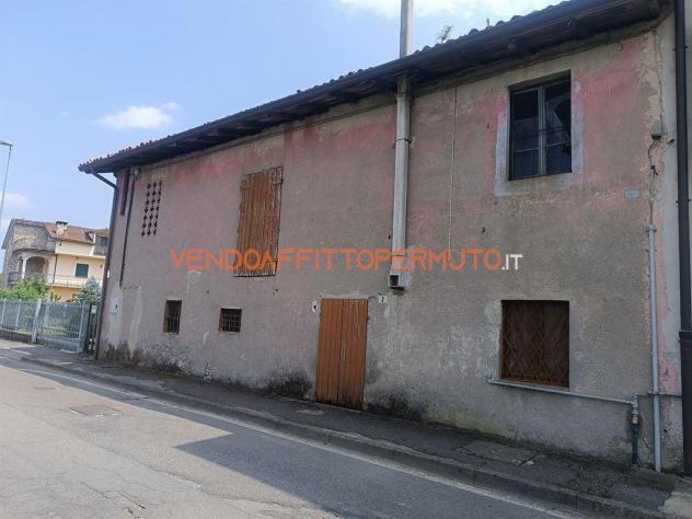 CASCINA DA RISTRUTTURARE CON BOX E LOCALE ACCESSORIO - Foto 14