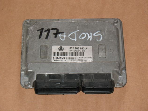03E906033A ECU CENTRALINA SKODA FABIA 1.2 03E906033A 5WP4012005 SIMOS 3PE