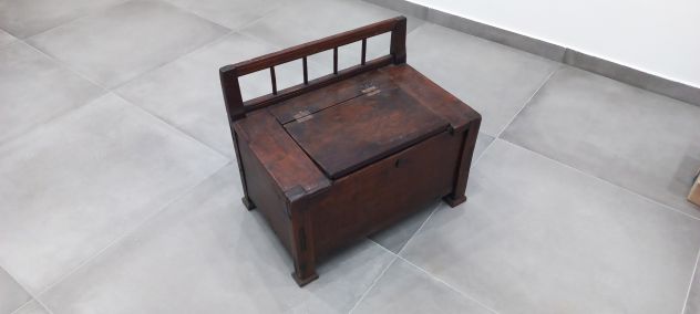 antica cassapanca in legno