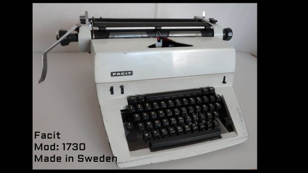 Macchina da scrivere in ghisa FACIT, Modello 1730, Anni 80