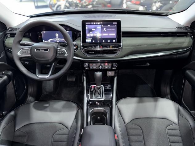 Jeep Compass E-Hybrid 1.5 Turbo MHEV T4 96kW North Star DDCT - Foto 9