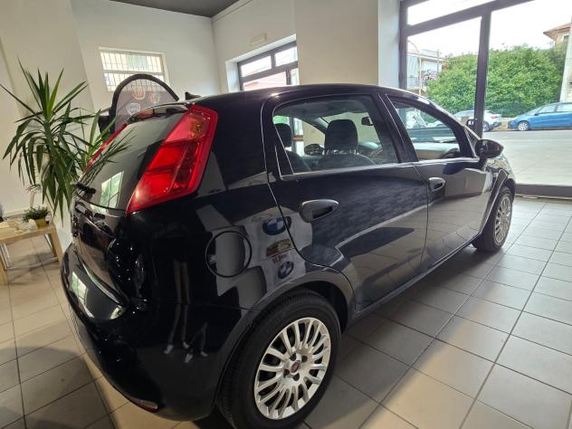 Fiat Punto 1.3 MJT II S&S 95 CV 5 porte Street - Foto 5