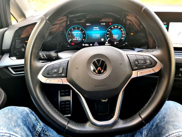 2022 – VW Golf 8 Active, 1.5 TSI 131cv - Foto 5