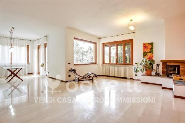 Villa di 497 m² con più di 5 locali in vendita a Albizzate - Foto 2