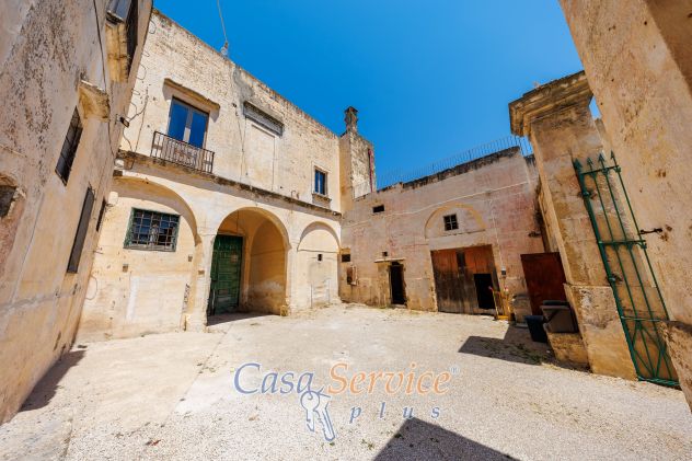 Porzione di palazzo d’epoca con volte a stella