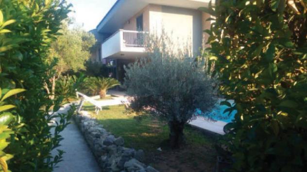 Immobile in asta di 168 m², box auto in vendita a Città Sant'Angelo - Foto 2