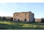 Lubriano - Vendesi casale da ristrutturare con 1 ha di terreno in posizione &hellip;