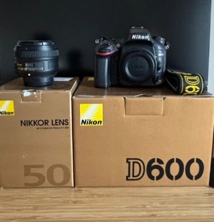 Nikon D600 FX con obiettivo 50mm 1.8. Come nuova!