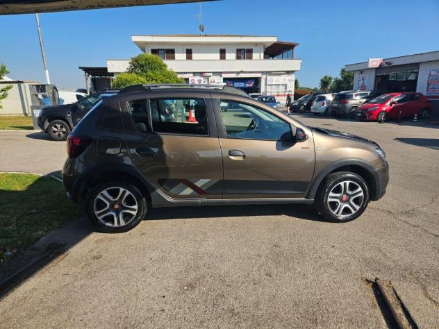 DACIA - Sandero - Stepway 1.5 dCi 90 CV S&S - Foto 5