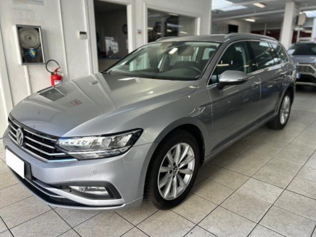 VOLKSWAGEN Passat Variant 2.0 TDI SCR EVO DSG Business rif. 23464793 - Foto 2