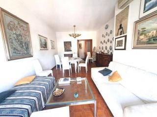 Appartamento in affitto a Marina di Carrara - Carrara 90 mq  Rif: 1400459