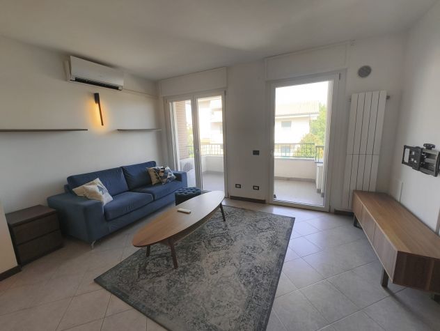 3 locali con Balcone/Cantina/Box vicino alla metro