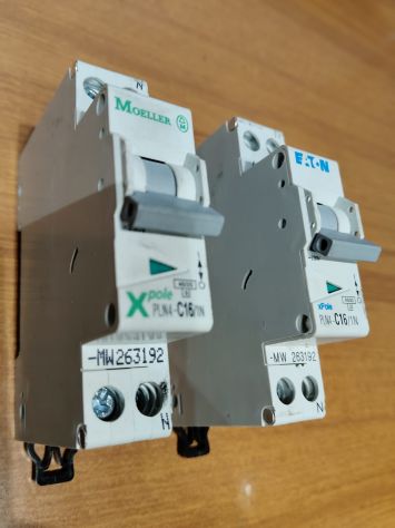 Interruttori magnetotermici Eaton Moeller su barra DIN