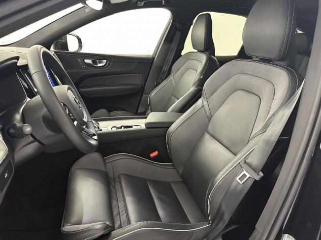 Volvo XC60 B4 D automatico Plus Dark - Foto 3
