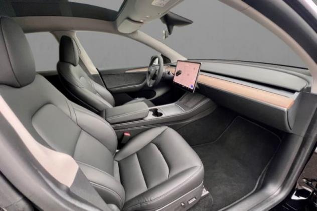 TESLA Model Y Long Range AWD rif. 23757498 - Foto 5