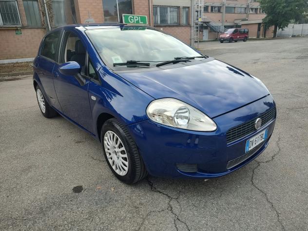 Fiat Grande Punto 1.4 GPL 5 porte Dynamic, BENZINAGPL, OK NEOPATENTATI, GARANZIA L.12 MESI - Foto 2
