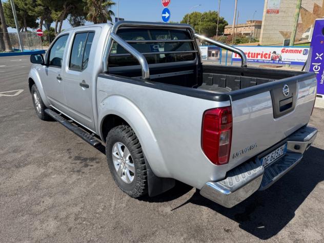 Nissan Navara 2.5 dCi 4 porte Double Cab XE 4X4 AUTOMATICA - Foto 8