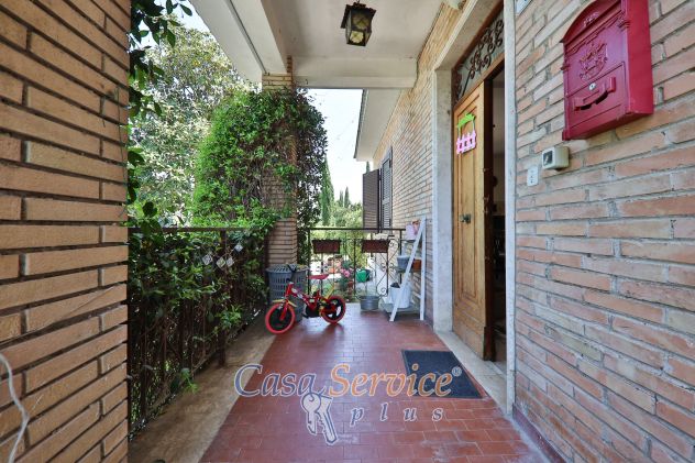 Casale con terreno e fotovoltaico - Foto 10