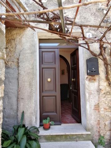 APPARTAMENTO di 3 vani e di 103 mq (SEMPRONIANO) rif. SEMPRCENTRO - Foto 2