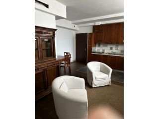 Trilocale arredato con doppi servizi
