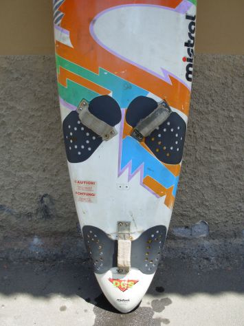 Windsurf MISTRAL - Tavola + pagaia doppia 200€ - Foto 10
