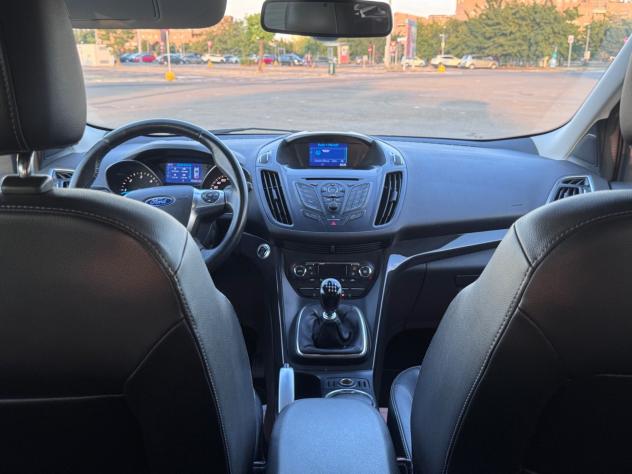 Ford Kuga 2.0 TDCI 150 CV S&S 4WD Powershift Titanium - Foto 9