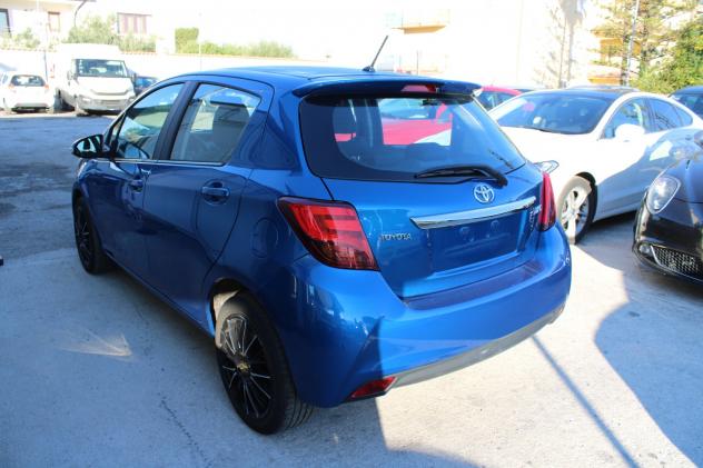 Toyota Yaris 1.4 D-4D 5 porte Lounge - Foto 6