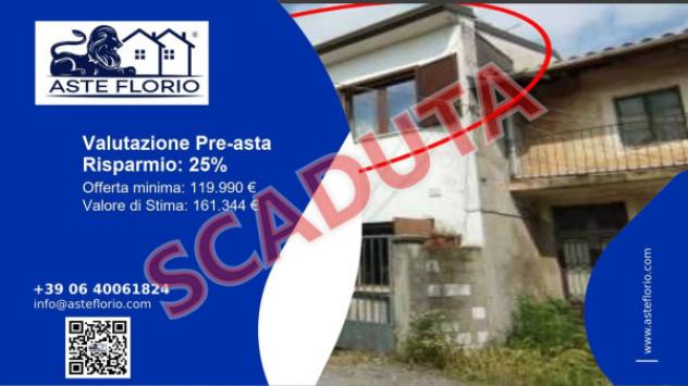 Immobile in asta di 137 m², box auto in vendita a Uboldo