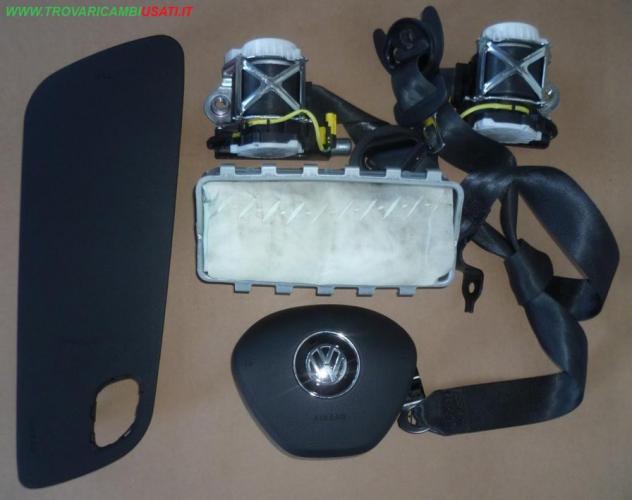 DISPOSITIVO AIRBAG LATO GUIDA VOLANTE 1 SPINA NERA 1 SP NERA PASSEGGERO 1 SP NERA 2 CINTURE  Carrozzeria  Sicurezza  Airbag  Air-bag guidatore VOLKSWA