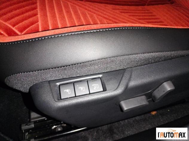 LANCIA - Ypsilon 1.2 mhev Edizione Limitata Cassina e-dct - Foto 10