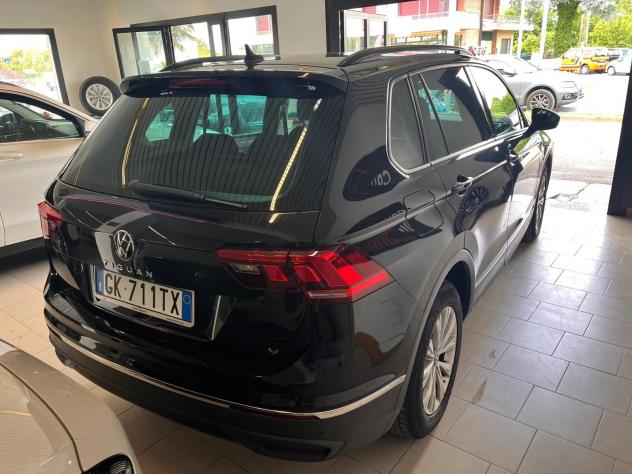 Volkswagen Tiguan 2.0 TDI 150 CV SCR DSG Elegance - Foto 4