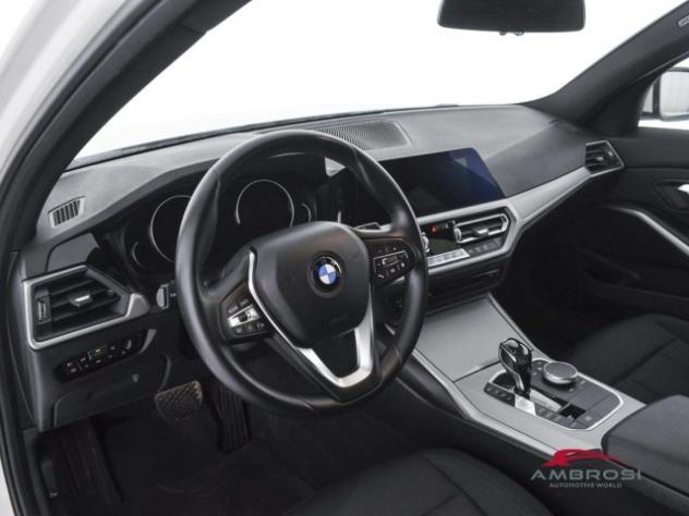 BMW 320 Serie 3 d Touring aut. rif. 23674812 - Foto 8