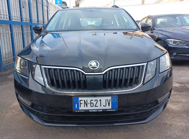 Skoda Octavia 1.6 TDI 115 CV Executive ANNO 2018 - Foto 5