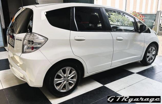 HONDA - Jazz - Hybrid 1.3 i-DSi i-VTEC Elegance - Foto 6
