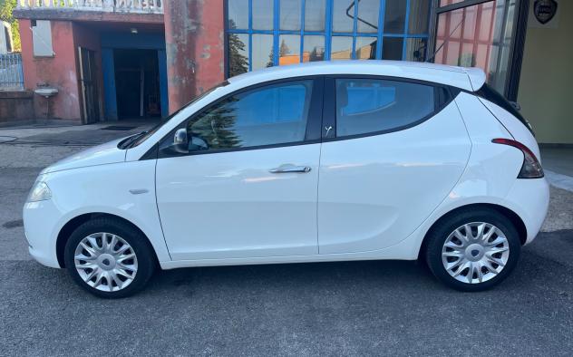 Lancia Ypsilon 1.2 69 CV 5 P Gold-km104000- - Foto 8