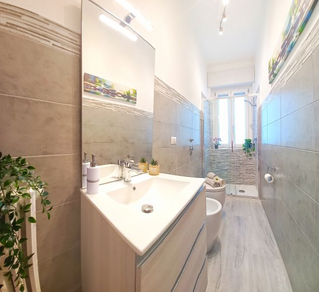 Stanza con BAGNO PRIVATO e BALCONE completamente RISTRUTTURATA - Foto 6