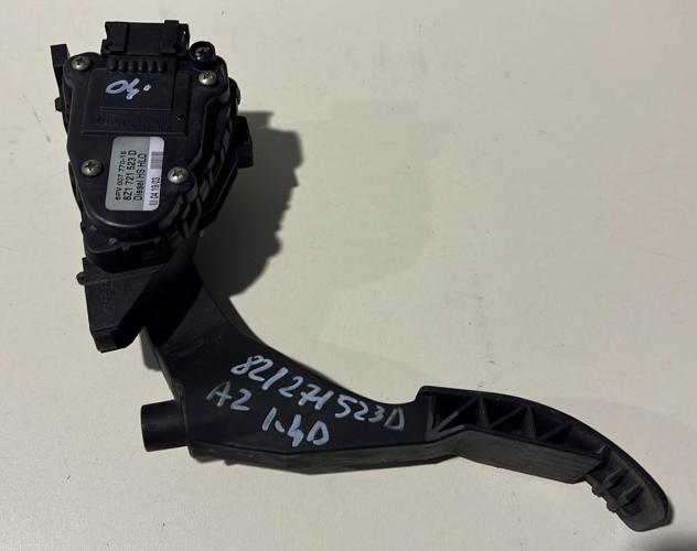 PEDALE ACCELERATORE AUDI A2 Serie (8Z0) 821271523D (0005)