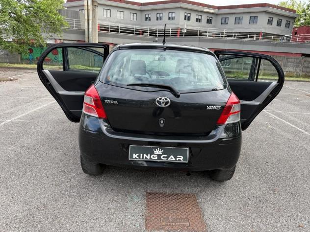 Toyota Yaris 1.3 5 porte Sol - Foto 8