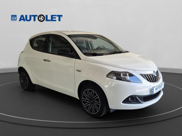 Lancia Ypsilon 1.0 FireFly 5 porte S&S Hybrid Silver Plus - Foto 3