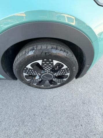 Fiat 600 Hybrid 145 CV DCT MHEV La Prima - Foto 8