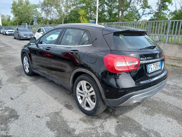 Mercedes-benz GLA 180 d Premium - Foto 7