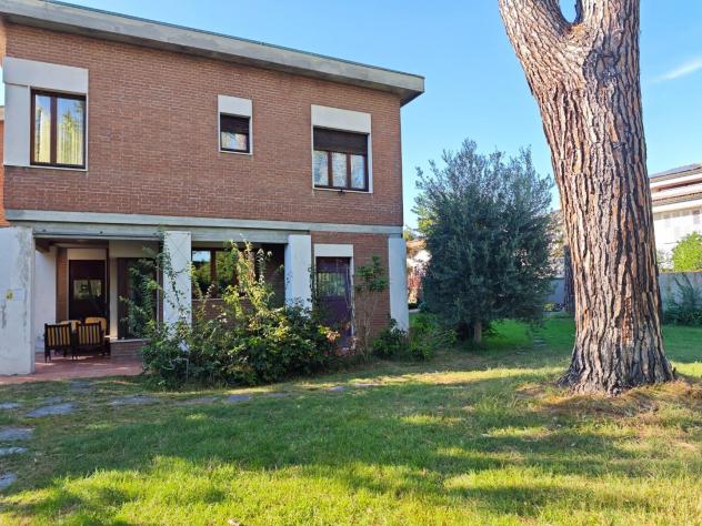 Villetta bifamiliare in vendita a Pontedera 349 mq Rif: 1450871