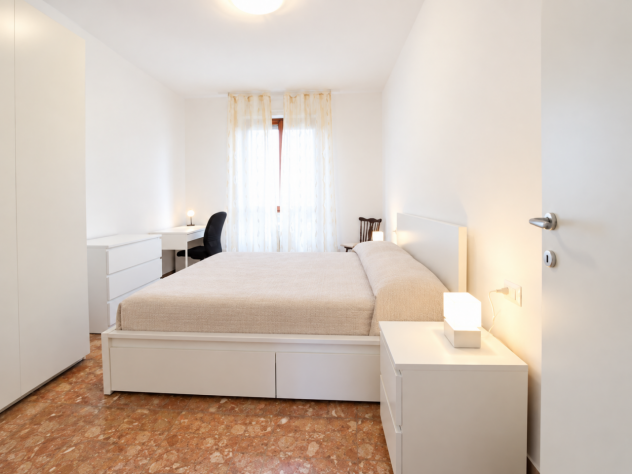 Stanza in appartamento in affitto a Milano - Foto 10