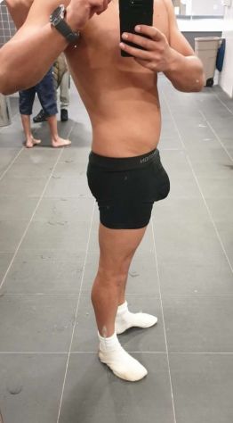 Uomo dotato cerca coppia o donna Tel:3937370485